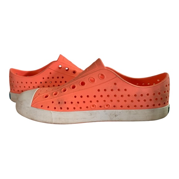 Unisex NATIVE Jefferson Orange Shell White Shoes Size Men 6 Women 8 - Picture 3 of 11